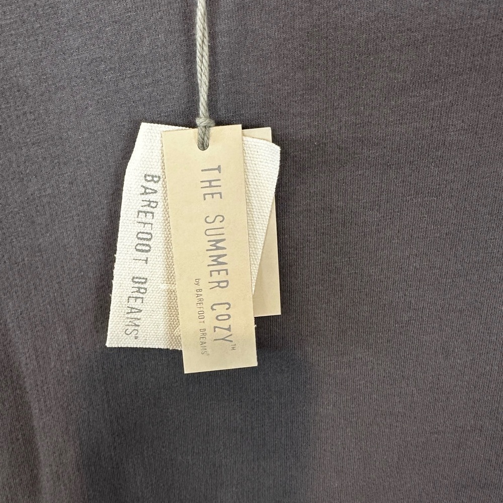 Barefoot dreams the summer cozy collection Gray Hooded Poncho-unisex one size - Picture 5 of 5